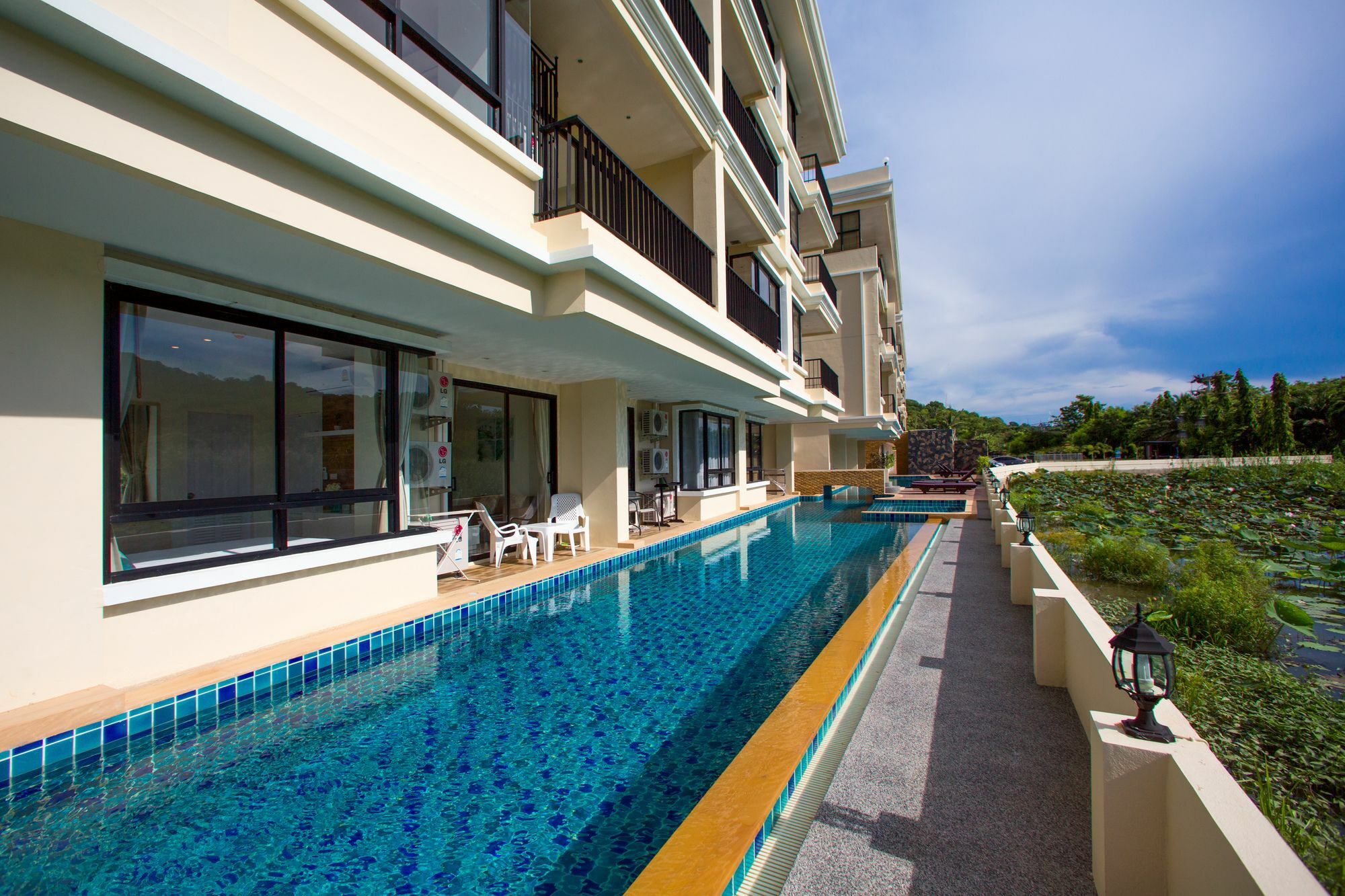 The Lago Apartments Rawai Esterno foto